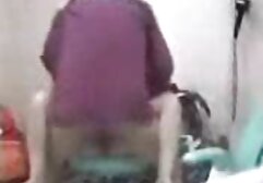 Ruso perra pezón pequeño, ella videos xxx abuelos insertó los dedos en el coño en el Cuarto de baño